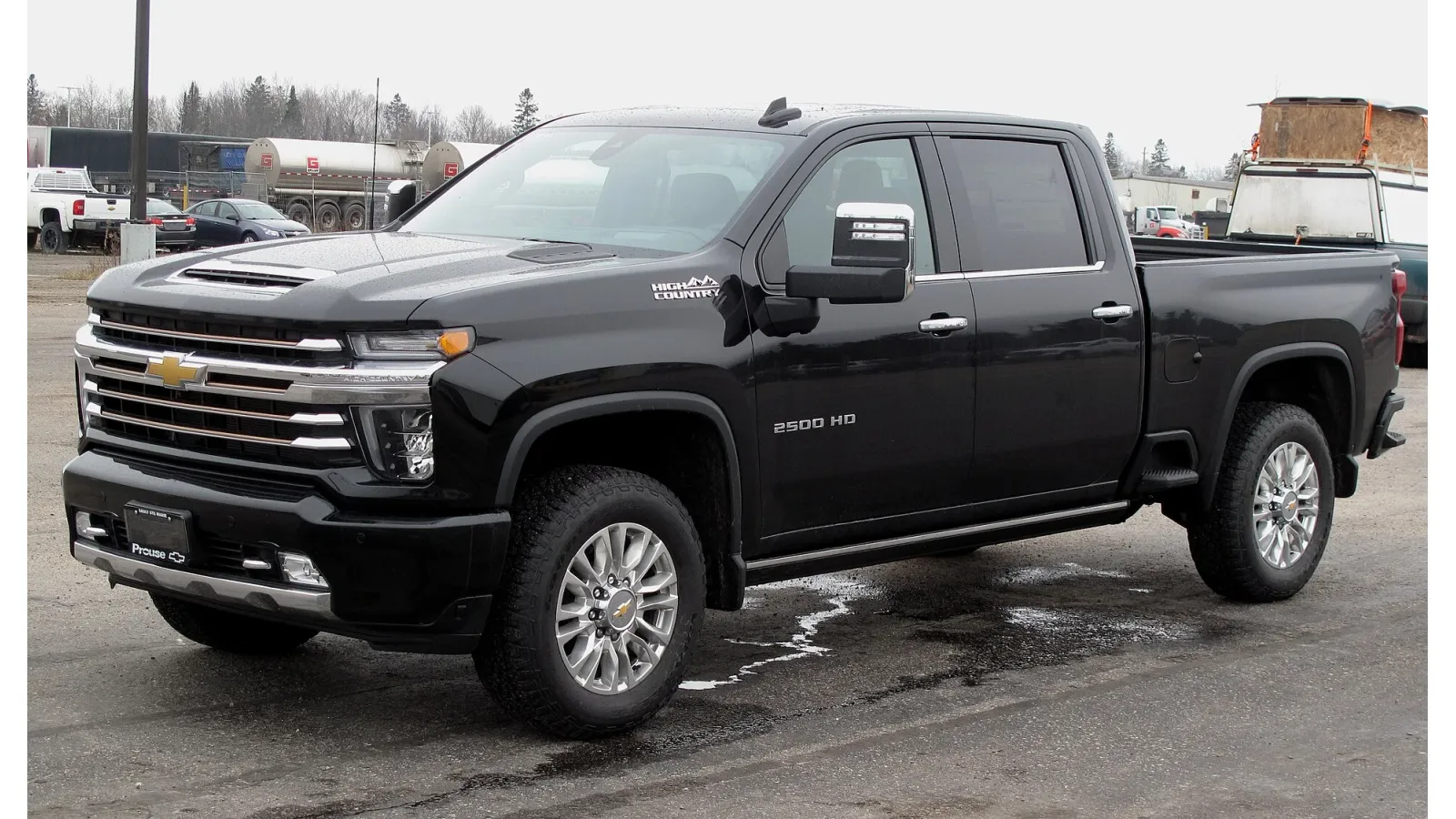 Chevrolet Silverado 前四分之三视角 — SeaTac CONRAC 租车车型图库